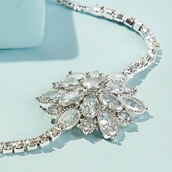 Adjustable Chain Bracelet - Picture 4 of 6